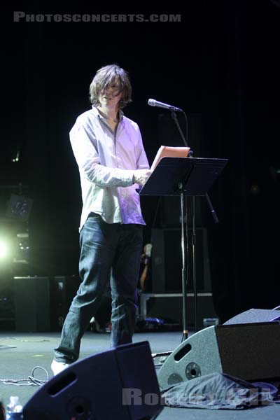 THURSTON MOORE - 2011-05-28 - PARIS - Espace Charlie Parker - Grande Halle - 